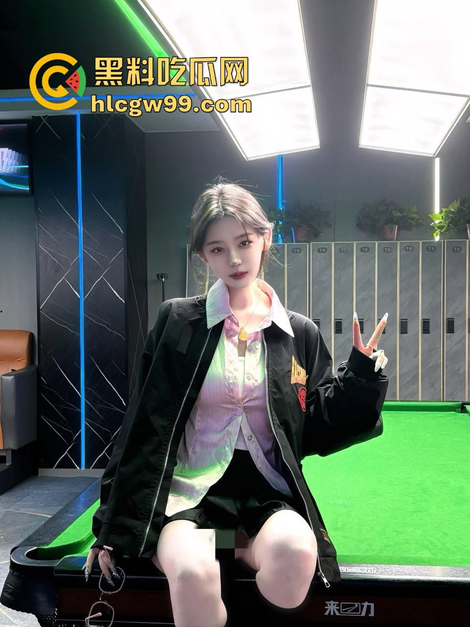 台球厅陪玩睡衣派对大哥充卡秒带走，车里睡衣一脱直接验货开干，车是真的稳，这发黑8果然是一发入魂！-2