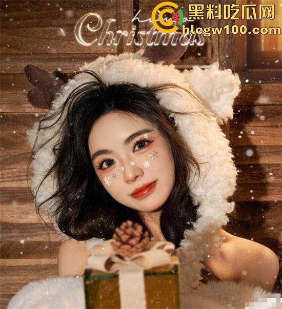 青岛科技大学顶级校花【张星研】被金主抱起来玩弄，骚穴湿的都拉丝了，高潮脸太上头-2