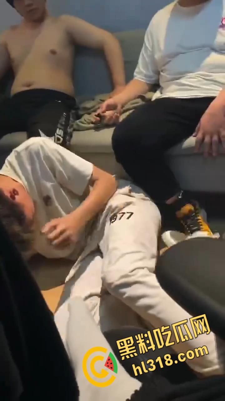 造谣女设局仙人跳，约男子酒店打炮，不料开门遭壮汉围殴暴揍，又是一个精虫上脑的蠢货  !-10