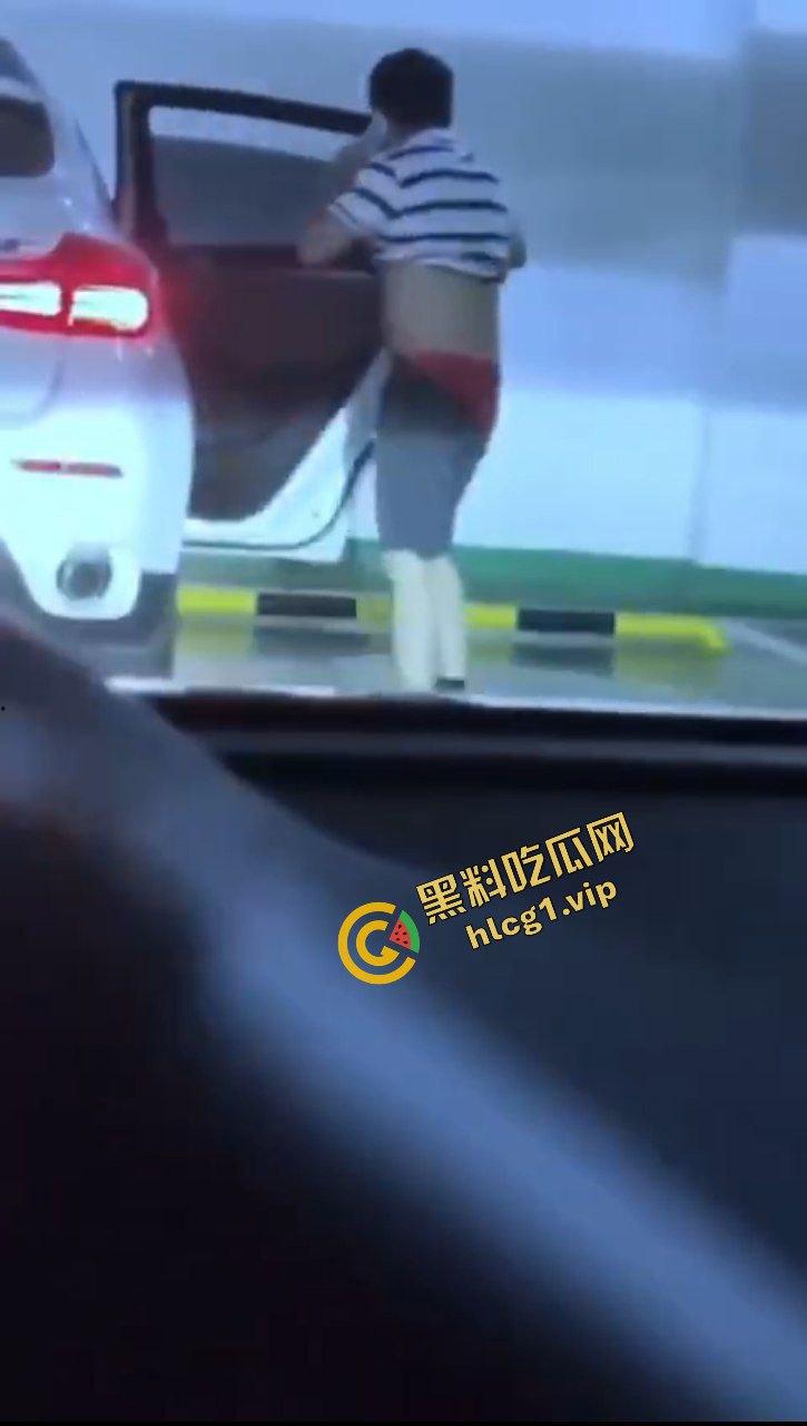 地下车库之 宝马激情车震！后妈裙美女上位 榨干的节奏！闺蜜刺激偷拍解说！-6