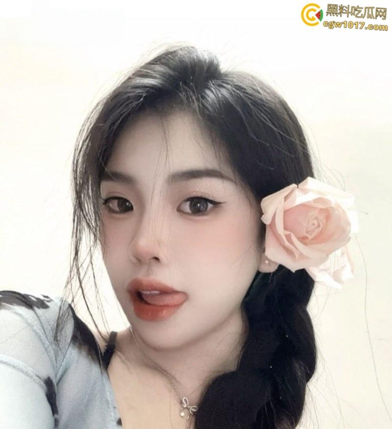 山西科技大学高颜值校花【张佳慧】性爱视频曝光,肥臀翘得像蜜桃,男友狠干嫩穴浪叫连连高潮不止!-4