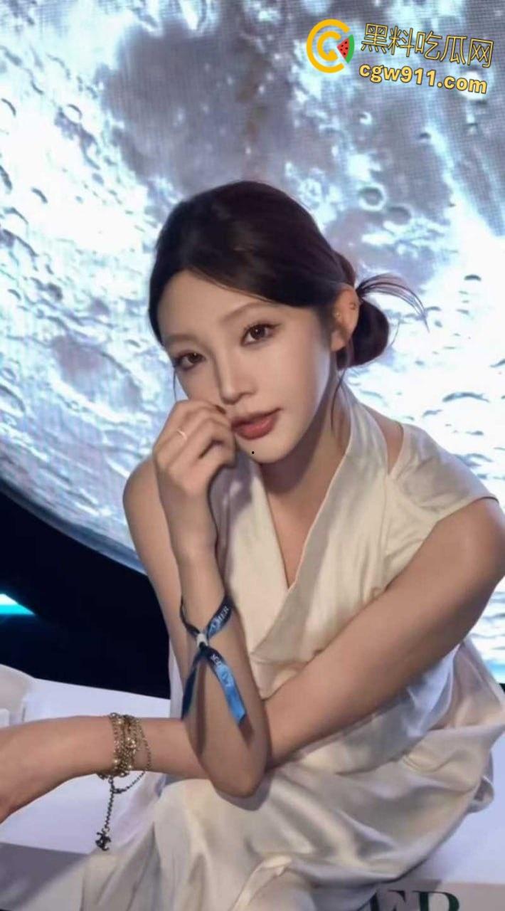 王思聪前女友【慎婕】分手大瓜，被前任树一怒斥出轨闺蜜前男友，其约炮嫖娼身染性病做爱视频曝光！-3