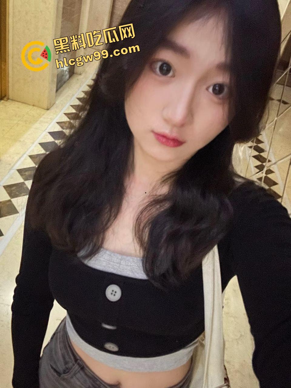 四川达州社会骚鸡【张雅】没工作于是下海做鸡，首次约炮就深喉口爆中出骚逼！独家曝光流出！-3