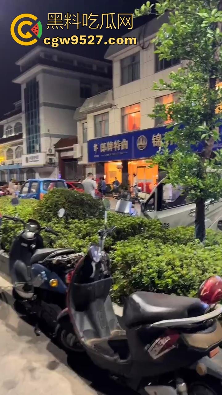 又一资金盘爆雷！江苏泰州冯苏鹰老板，骗走了几百个老年人一辈子的养老钱，最嘲讽的是旁边就是市场监管局！-6