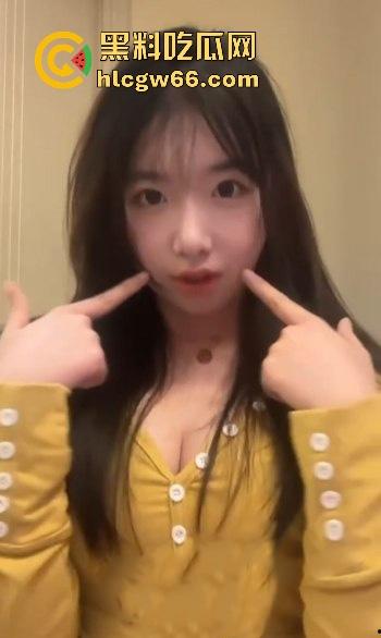 看甜妹是这么俘获你的心 重庆交通大学学生妹【刘雅心】做爱时一声声的呻吟娇喘喊得谁不爱啊！-3