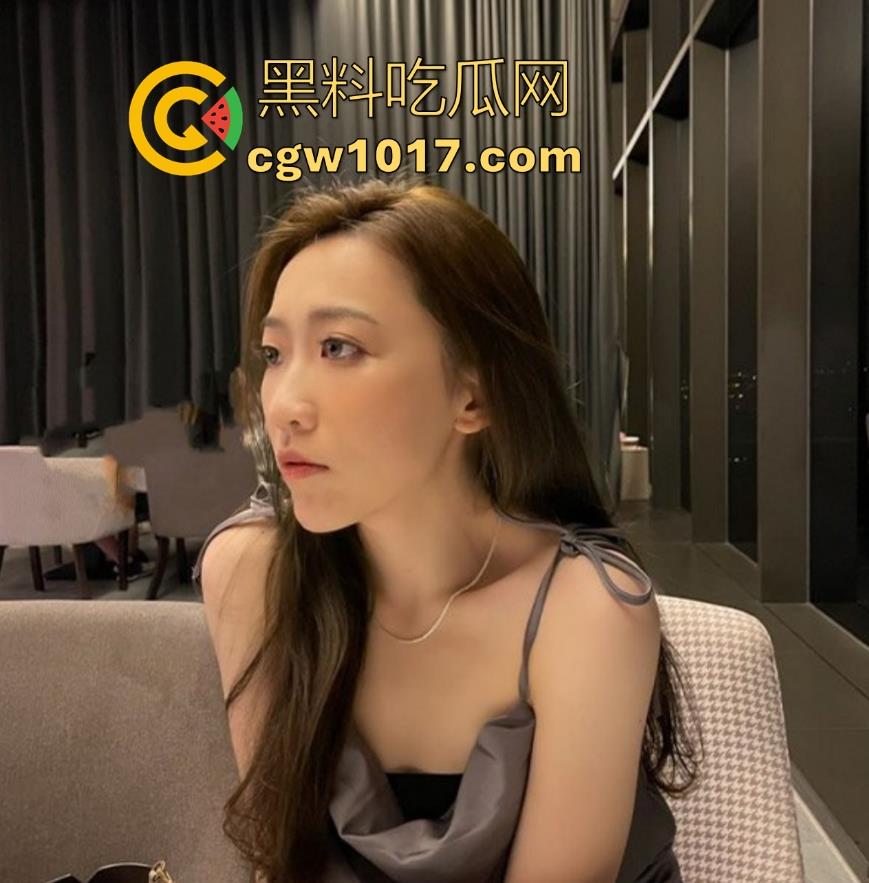 上海金融女王【李润雪】竟是人人可骑的公车!完美身材的高颜值御姐,私下和老总团建玩群p,真是够反差的了!-1