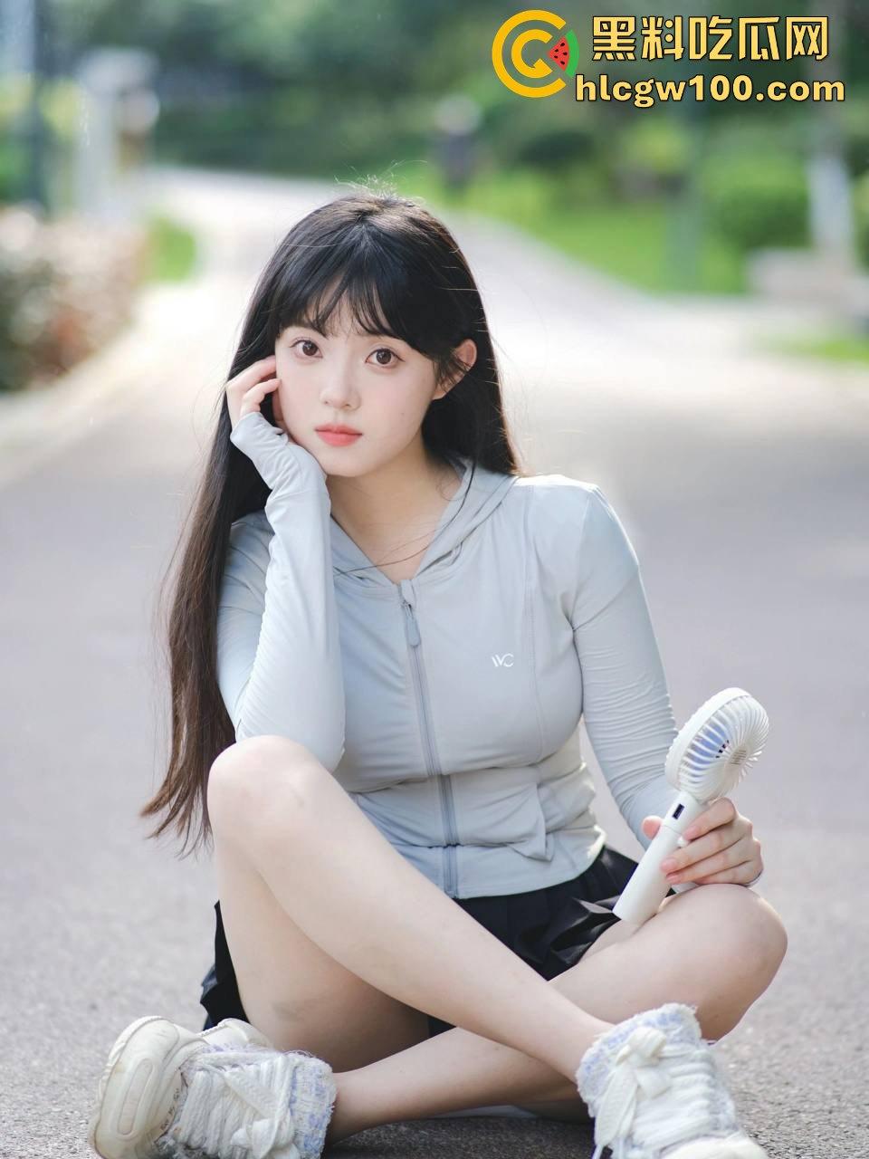 佛山摄影师无缝撩妹骚套路，模特来看猫变吃鸡，凭一只大鸡精准投喂直接搞到床上，兄弟们学废了吗？-1