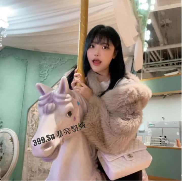 #韩国 AfreecaTV 性感擦边舞蹈主播  #朴罗熙 罕见金主福利 录露乳短片   这是要下海的征兆吗-5