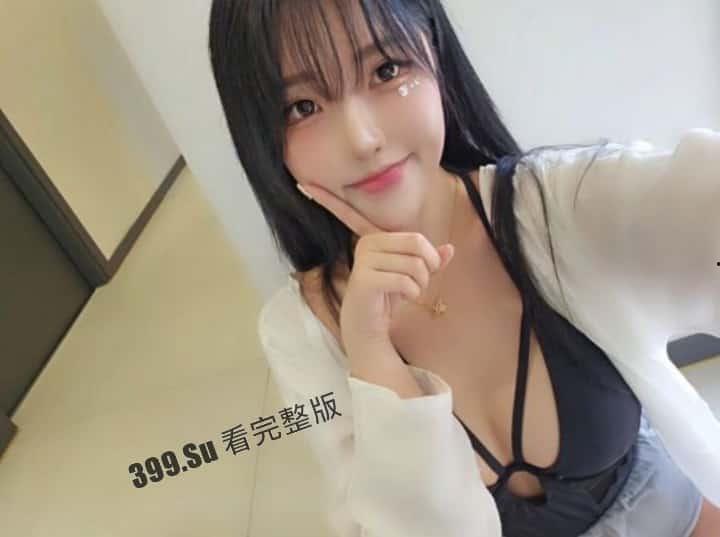 #韩国 AfreecaTV 性感擦边舞蹈主播  #朴罗熙 罕见金主福利 录露乳短片   这是要下海的征兆吗-8