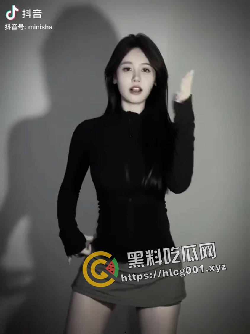 开盒超级网红【一栗小莎子】抖音千万粉丝 紫衣战神 擦边烧鸡女王 个人信息曝光-5