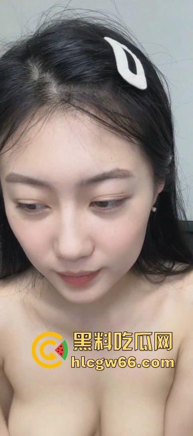 抖音高颜值女网红【虾滑】榜一大哥定制福利 假鸡巴深情口交 疯狂抽插白虎骚穴-4