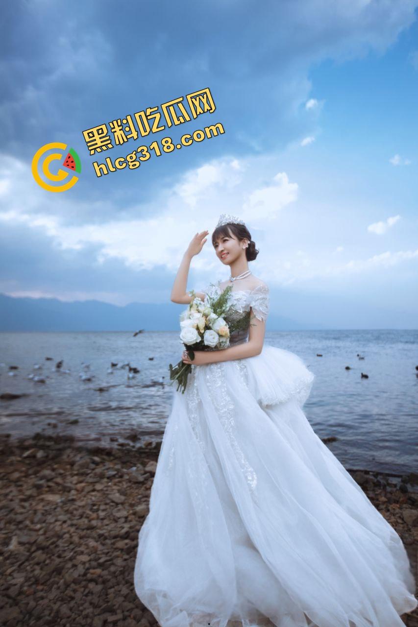 出轨上头后被玩成牲口,已婚白衣人妻『林妍』沦为情欲母狗,夜夜被炮友爆操调教,蹲地舔棒成奴隶!-4