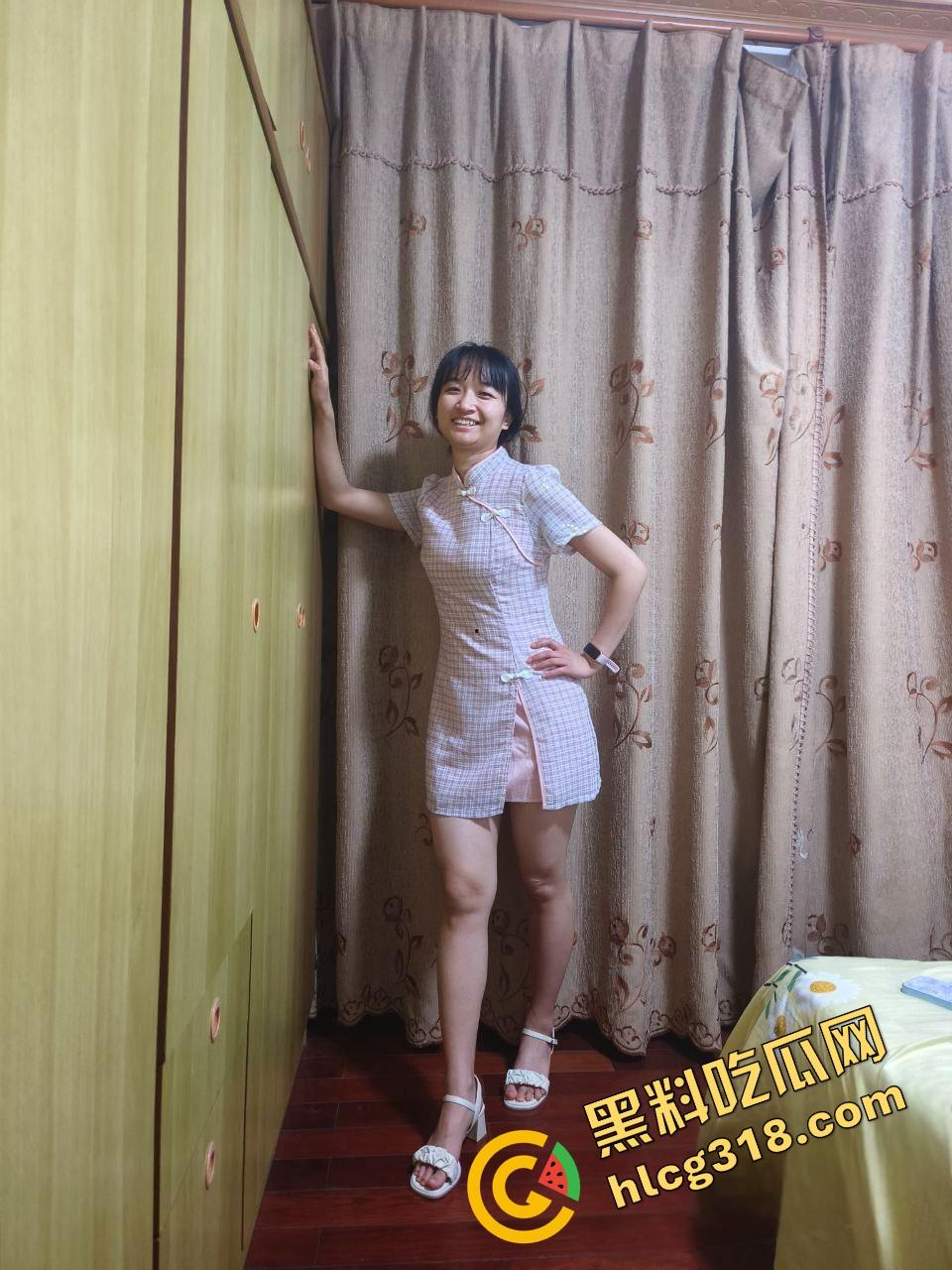 出轨上头后被玩成牲口,已婚白衣人妻『林妍』沦为情欲母狗,夜夜被炮友爆操调教,蹲地舔棒成奴隶!-13