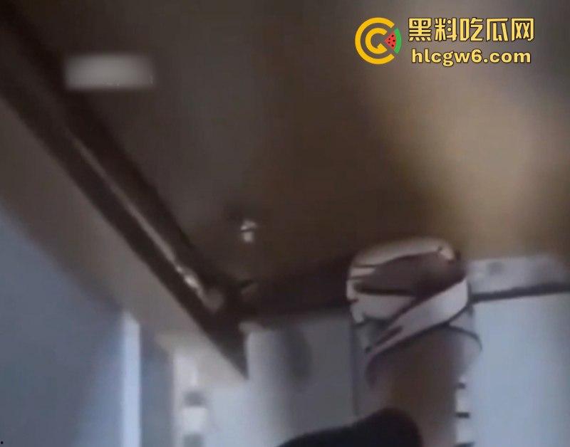 上海立达学院醉酒男子突袭女生宿舍硬闯撬门还强吻 耍完流氓完美隐身 校方：先删视频？？-3