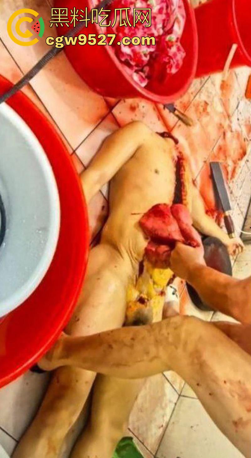 暗网越南屠夫案，男子自愿被杀，多角度砍头血如泉涌，干脆利落几秒剁头，现场原视频流出！-5