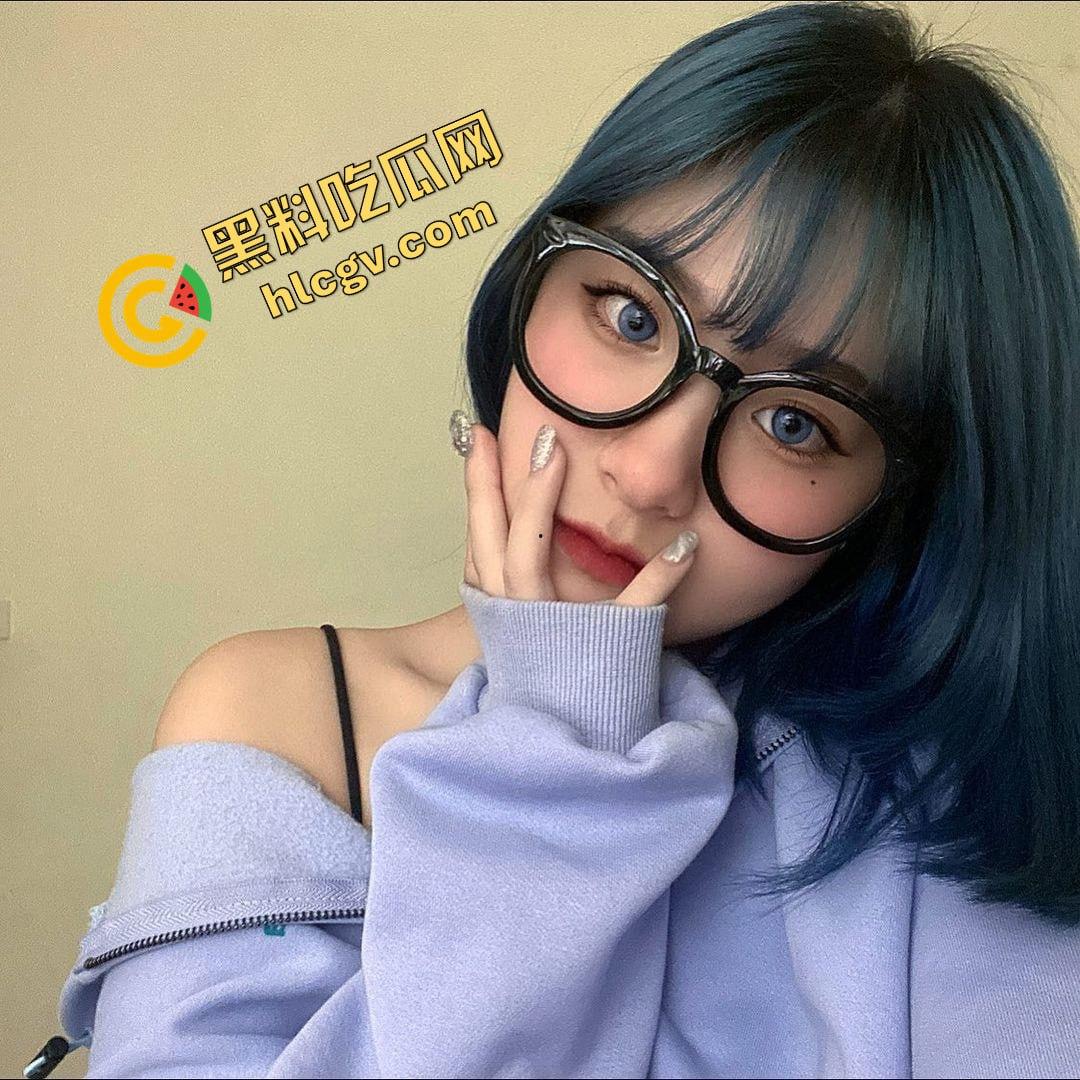 瓜友独家投稿曝光: 福建泉州02年骚鸡『肖萌萌』吃鸡狂魔 性生活混乱 与男友性爱视频外泄！-2