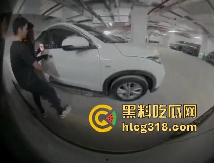 哨兵模式又立大功！拍下地下停车场情侣撩起裙子火辣现场 干蹭不进？这你受得了嘛！-3