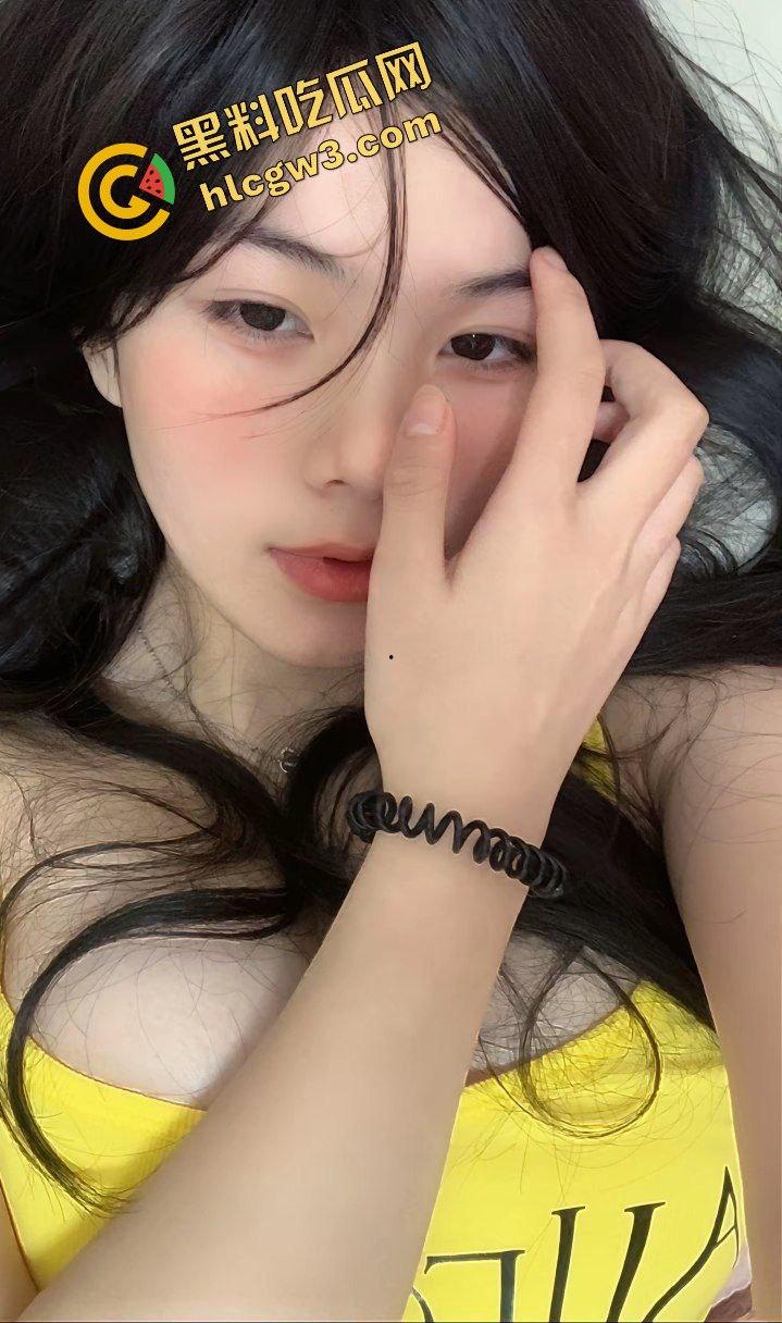 湖南化工职业学院细腰蜜臀肉便器『周铃瑜』多金男友JK制服爆插粉逼 激情四射！独家曝光流出！-6