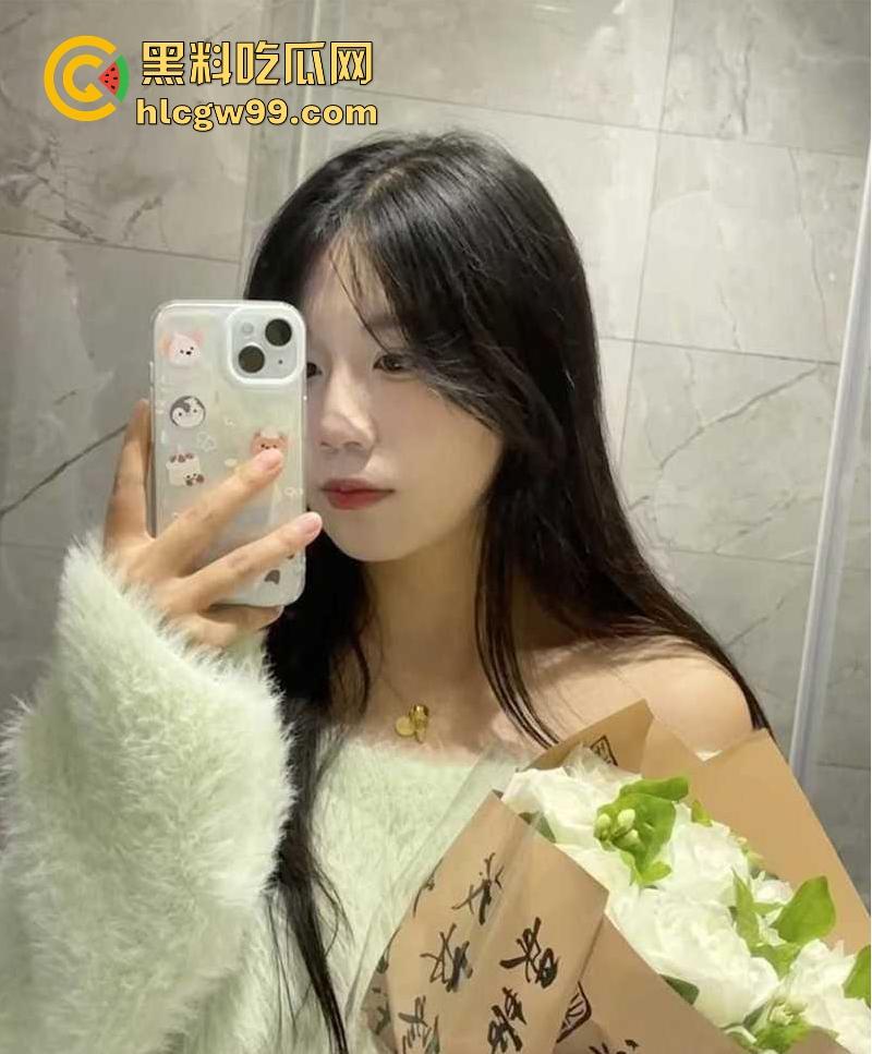 瓜友爆料!中国农业大学反差校花【赵伊】性爱视频曝光,舔棒挨操淫骚浪叫,全程露脸大奶子晃个不停。-4