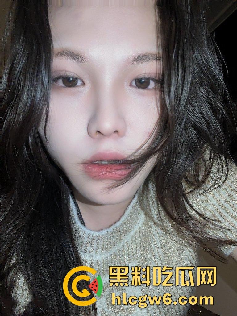 销售冠军到底怎么来的？重庆女销售『李莉』为拿单陪甲方喝到崩溃，甲方抠逼直言吃鸡口爆就签单，执行力直接拉满！-6