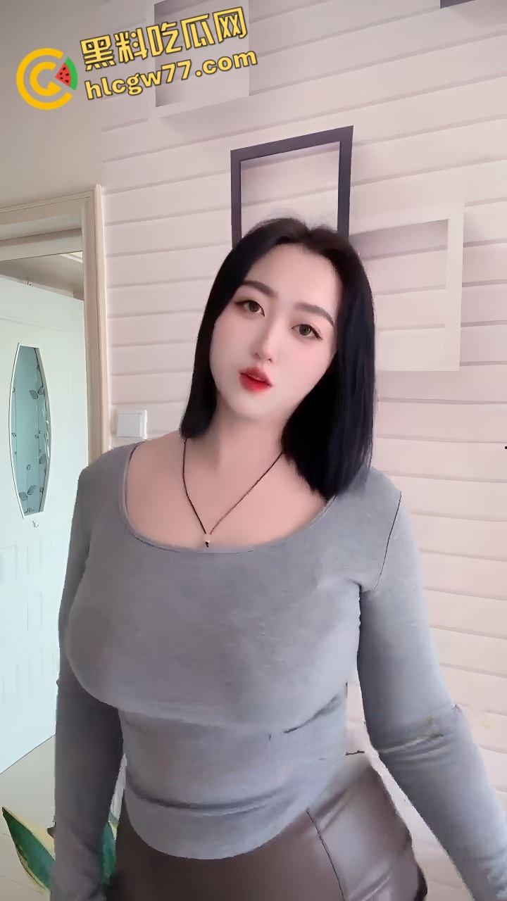 快手肥臀少妇 爱吃蓝莓的葡萄 自慰私拍合集 巨乳嫩穴近景展示 轻熟女气质十足！-3