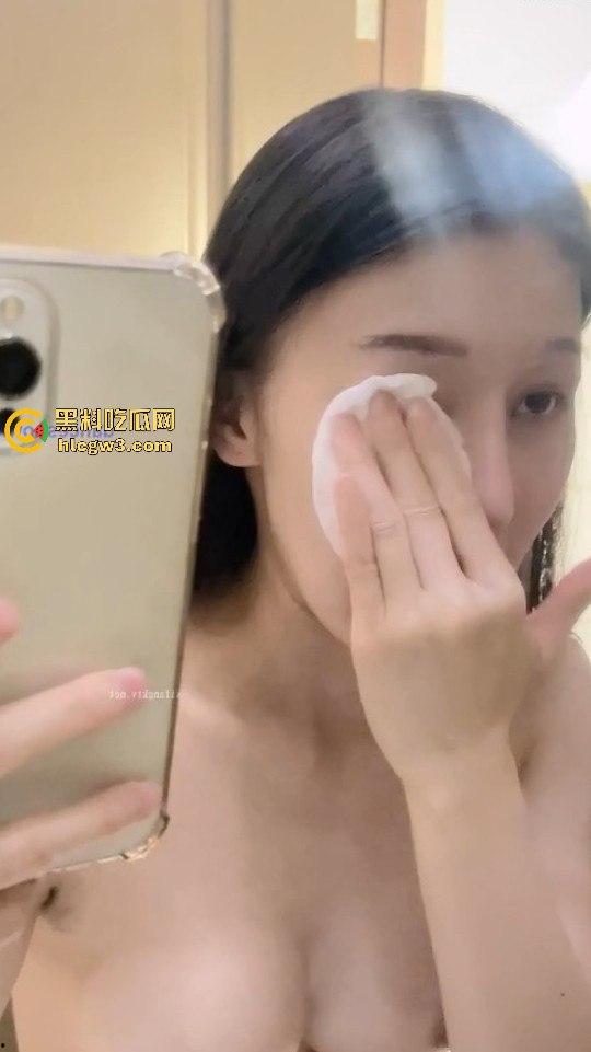 棒子前女团成员【朴秀慧】跳蛋塞逼裸舞视频泄密,专业舞技加上骚浪自慰,一边跳一边玩得爽到飞起!-12