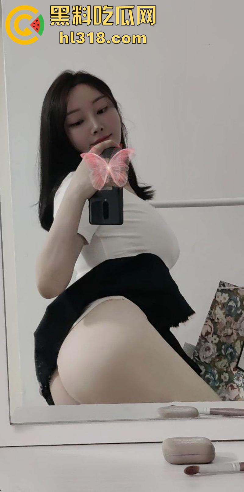 深圳福田反差婊【苗娜】,高颜值极品身材女神,被调教成小母狗,户外露出楼道后入私拍流出!-2