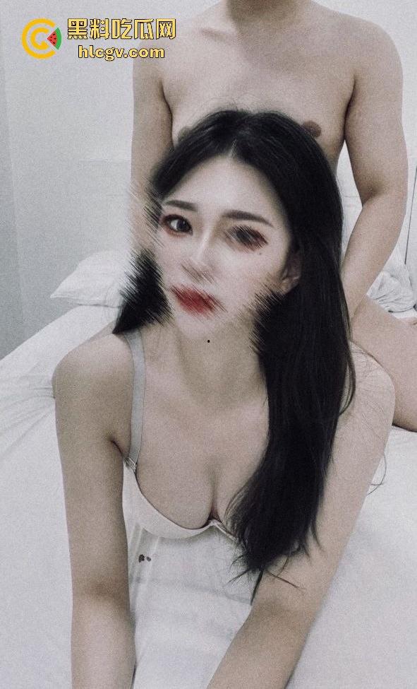 工作累了火气大？看看OF高颜值反差婊【女王】最新福利！前凸后翘，妥妥的泄欲神器！-3