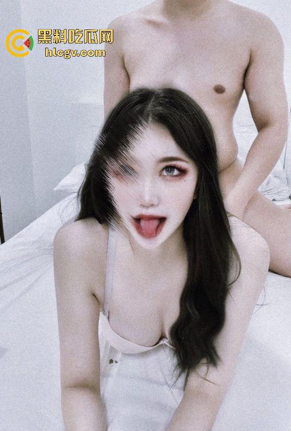 工作累了火气大？看看OF高颜值反差婊【女王】最新福利！前凸后翘，妥妥的泄欲神器！-4