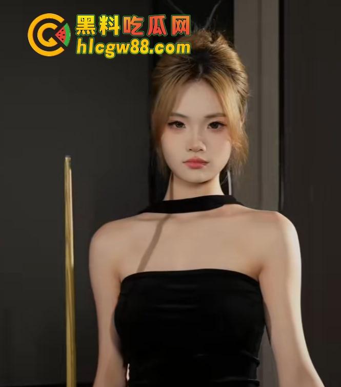 有钱人的快乐我们想象不到，陪玩8连发包厢猫抓人，1W充卡一杆球没打，全程不打球只玩女的！-6