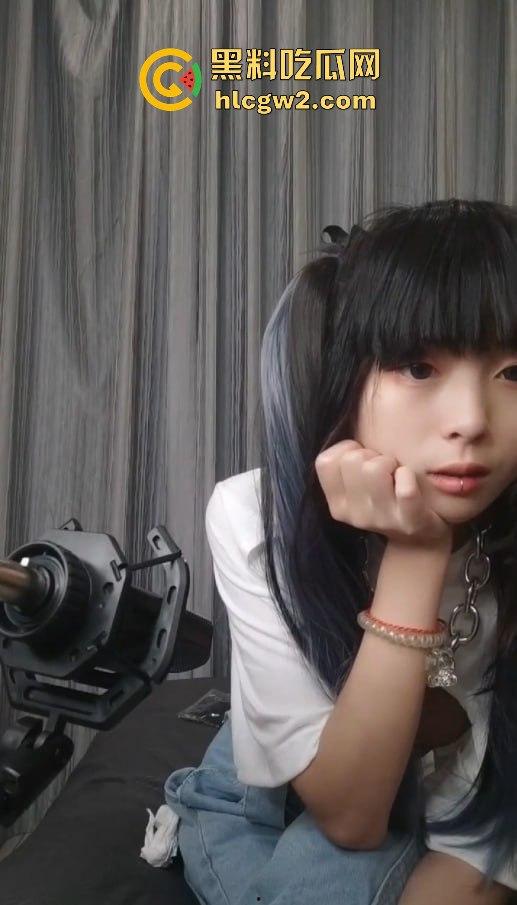 双马尾白虎萝莉『林欣然』大爆发！3P无套渔网大战小穴精液溢出成河，双腿抽搐高潮不断，骚浪姿势全解锁！-1