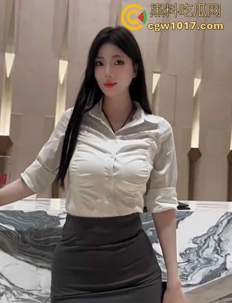 极品御姐网红【媛儿】私密福利曝光,绝美巨乳尤物自慰诱惑,舌舔口吸白嫩玉足,劈腿指奸茂密肉洞 堪称福音!-4