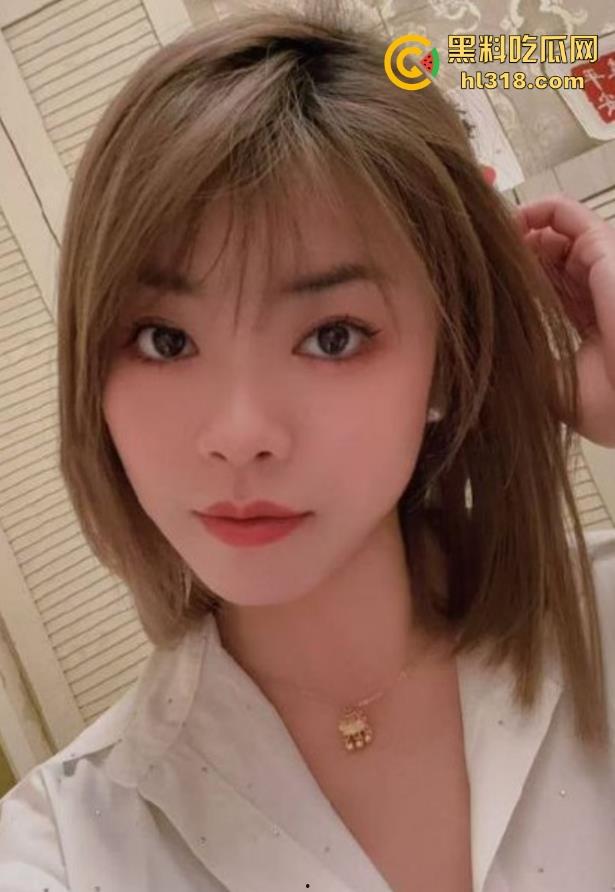 趁着家里没人，终于可以跟嫂子翻云覆雨一番，满足这饥渴已久的小骚货，高潮过后竟主动要求吞精！-3