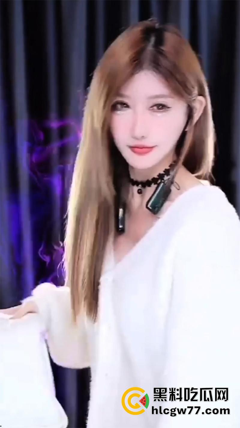 抖音尤物女神【变态兔】，魔鬼身材尽显妖娆风骚，火辣热舞性感诱人，万元定制福利视频流出！-4