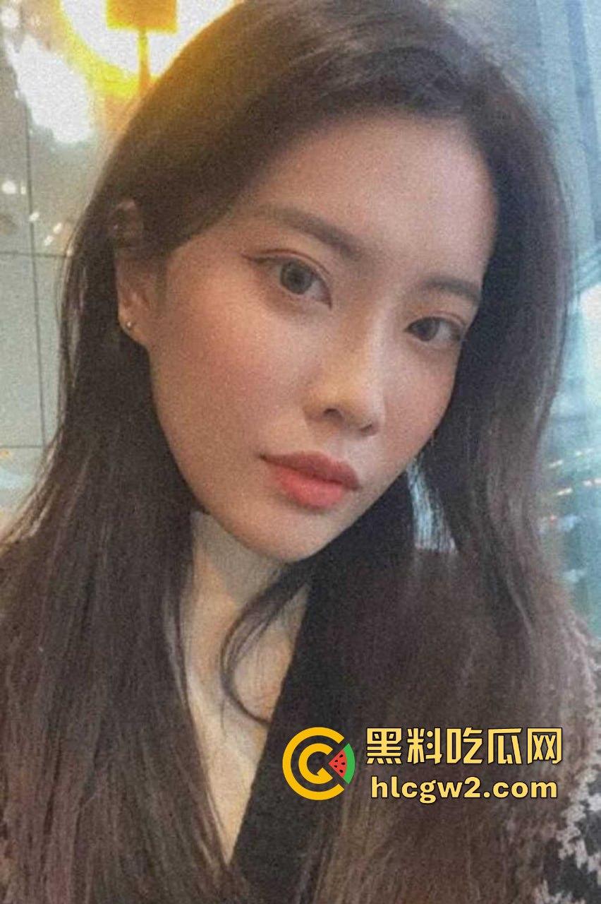 大连艺术学院舞蹈老师【崔莹莹】，已婚人妻私生活曝光！出轨约炮性爱视频泄密，活脱脱一泄欲母狗！-1