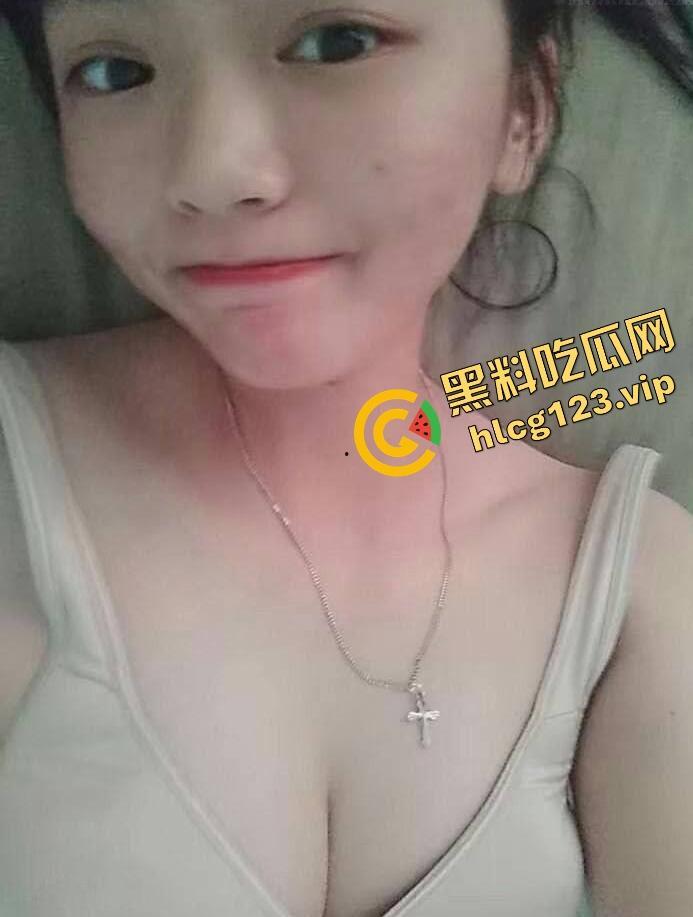 刚毕业女大学生遭男友威胁！私密高清全程录播曝光，尺度口交画面令人震惊！-3