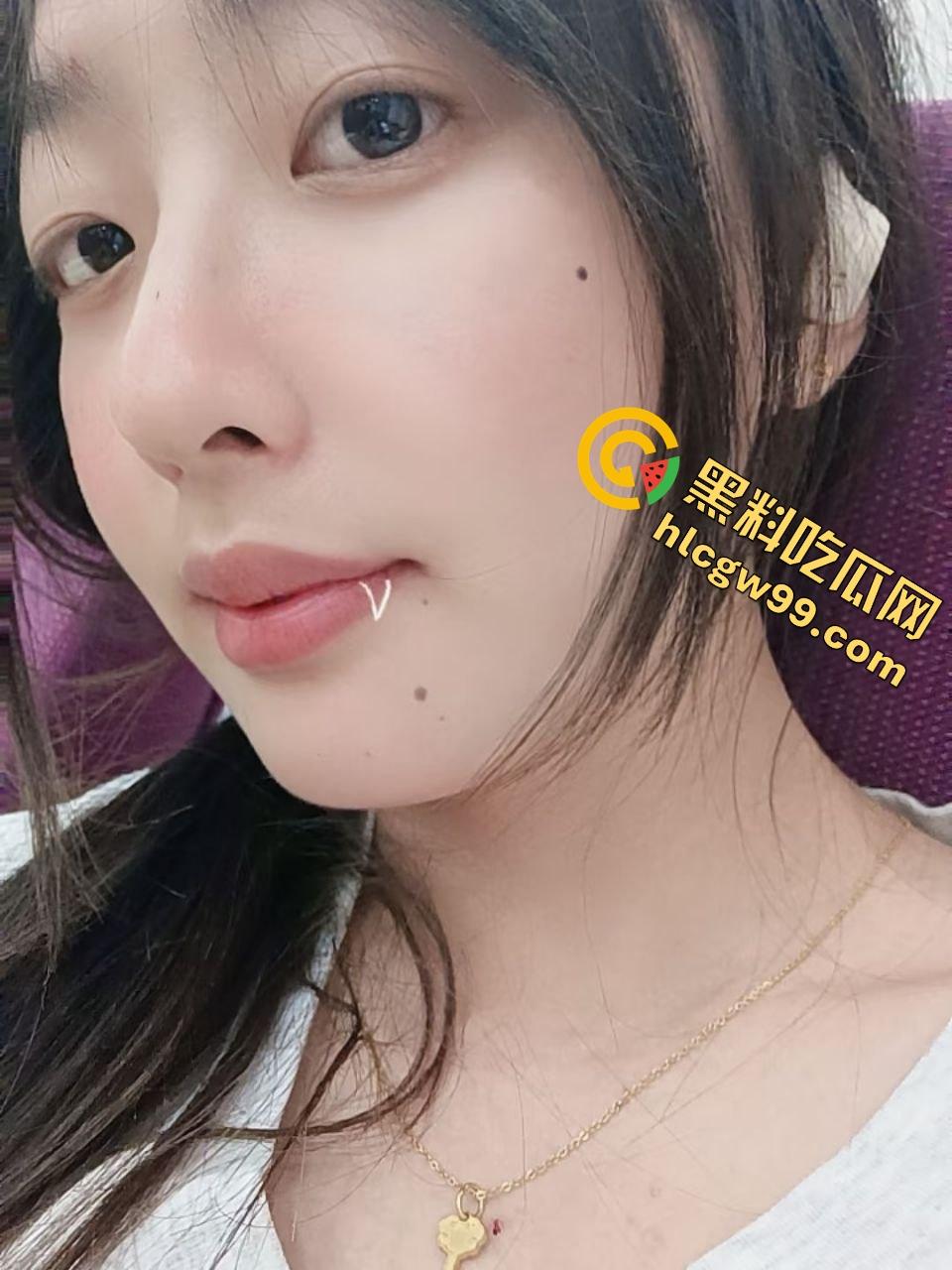 痴男社交软件网聊大学妹『马悦琦』网调成专属母狗各种污言秽语，语音抠逼湿了内裤！独家曝光流出！-2