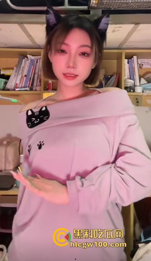 抖音『丫丫Bbar』人称年轻版程老师,直播天天盯射开撸太上头,车速快到起飞,今晚直播间集结冲爆她!-9