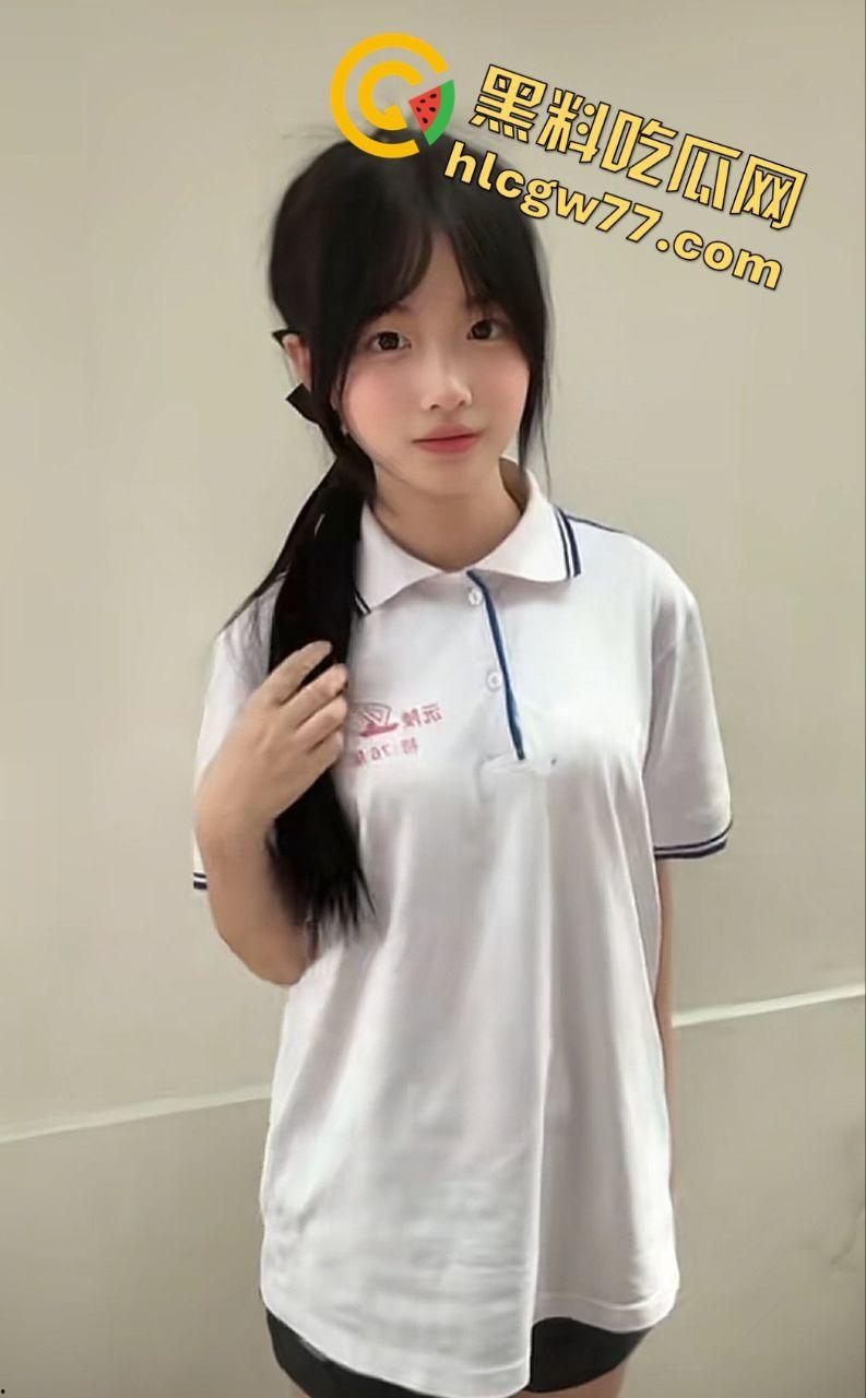 抖音高中生【会记得余生】被40岁猥琐老汉威胁强操！戒指套指变性奴老婆，自慰棒操B叫痛！-2