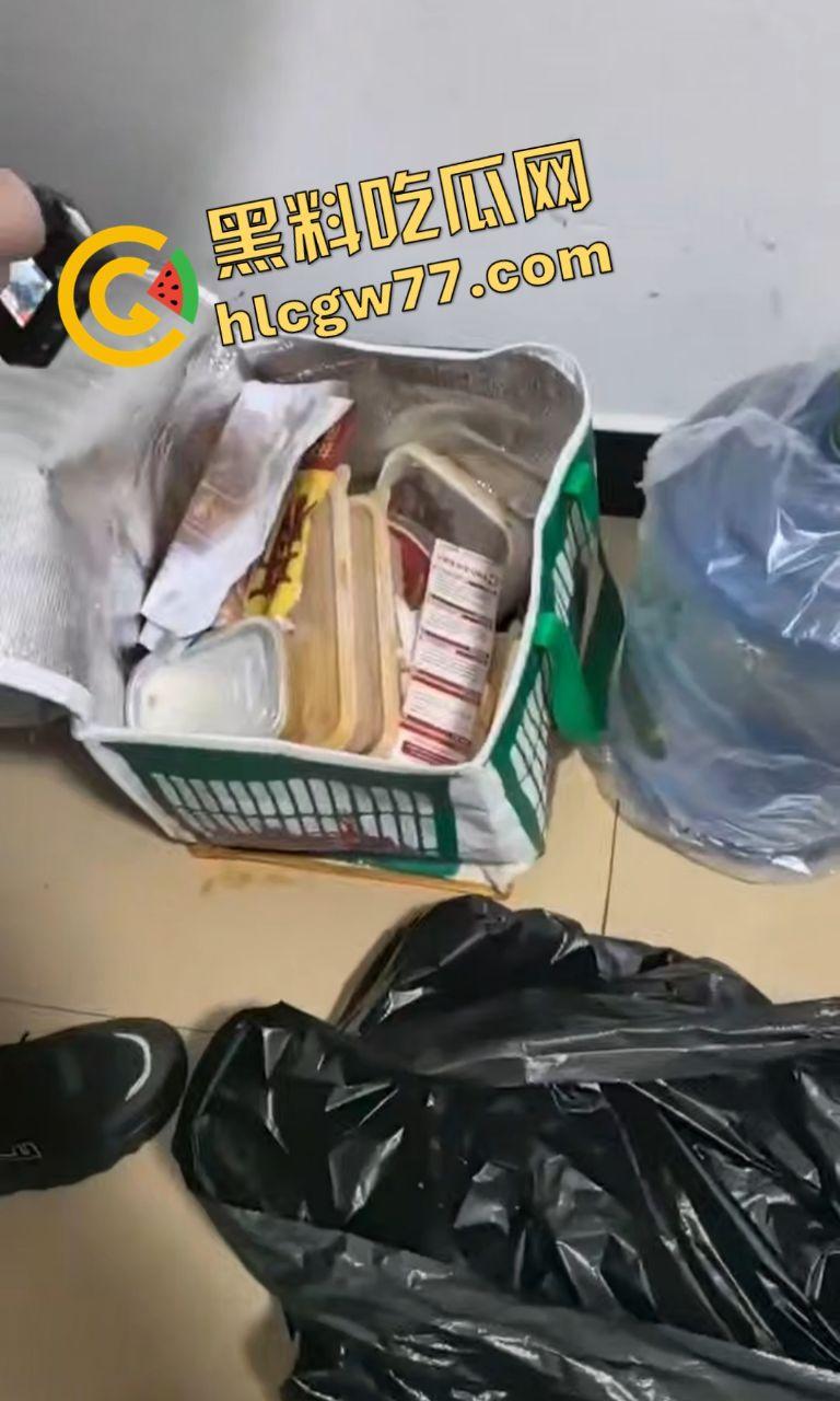 长沙酒店外卖送错房大瓜！600块美食被吃拒赔还打人！吃了还反咬赔偿金！-1