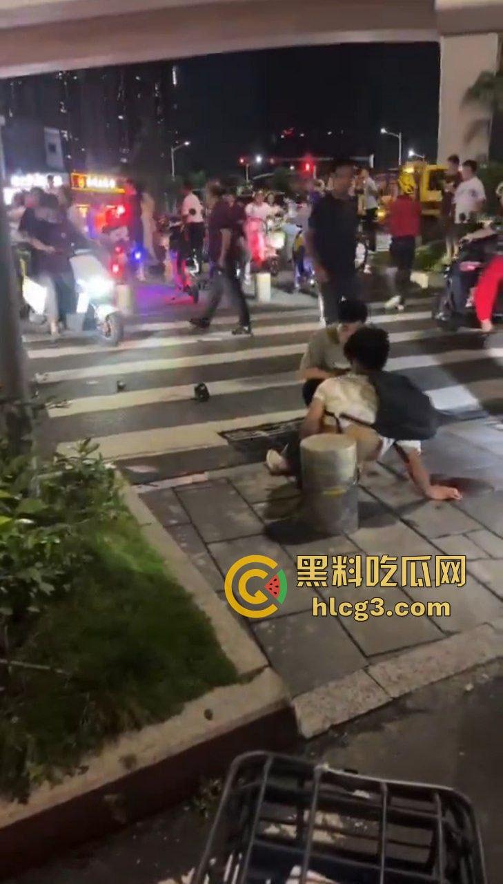 深圳龙岗区重大车祸 网约车司机突发恶疾 超速与电动车相撞 致5人受伤 2人死亡!-10