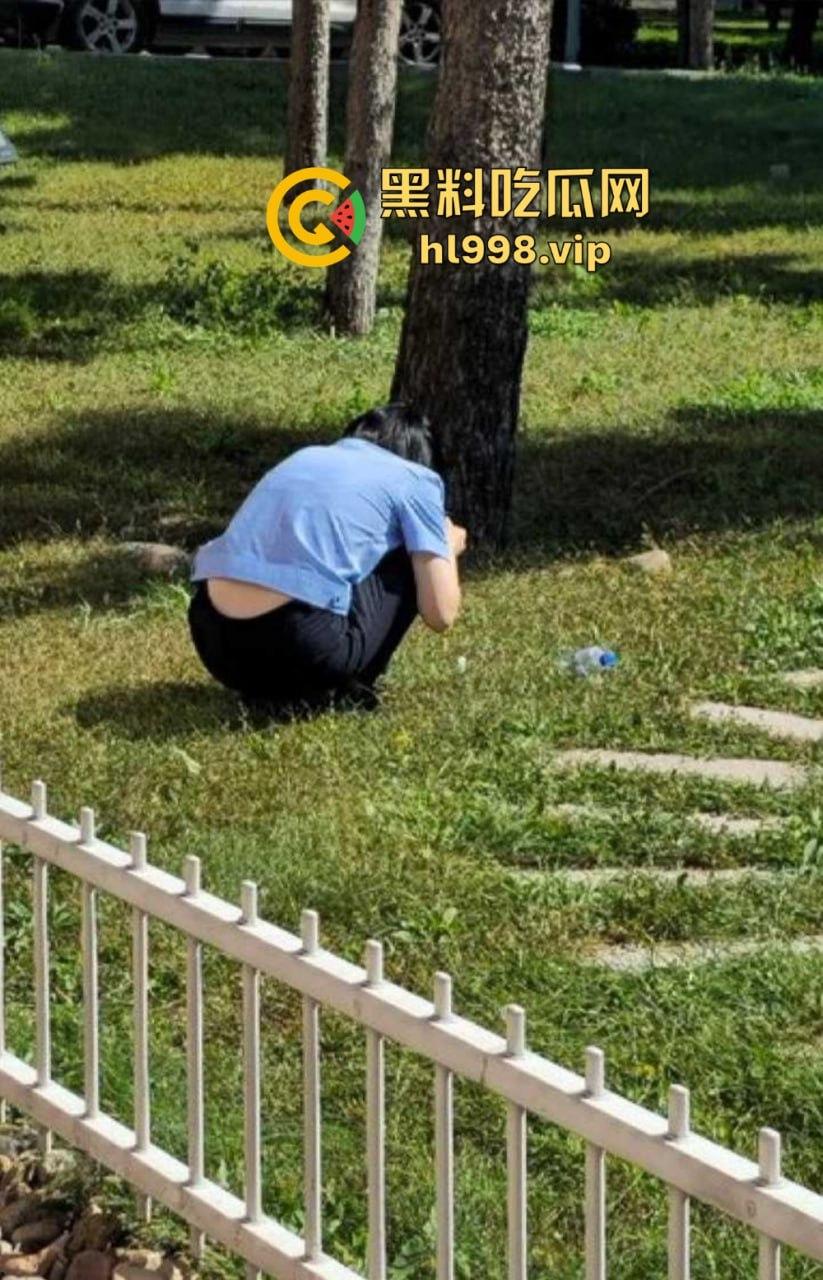 民警变成变态淫魔！外网发布与女警的性爱视频，穿警服口交、后入爆操，极品警花无处遁形！-7