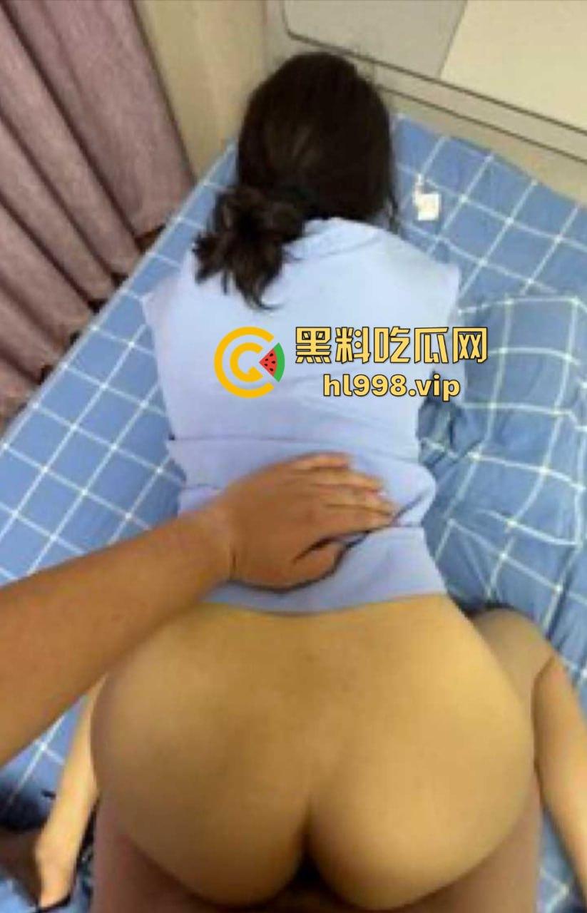 民警变成变态淫魔！外网发布与女警的性爱视频，穿警服口交、后入爆操，极品警花无处遁形！-20