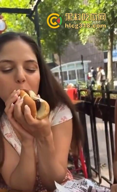 欧美美女热狗捅逼,狂插到底淫水沾满,你的热狗多沾海鲜酱料好了,给你你敢吃吗 ?-7