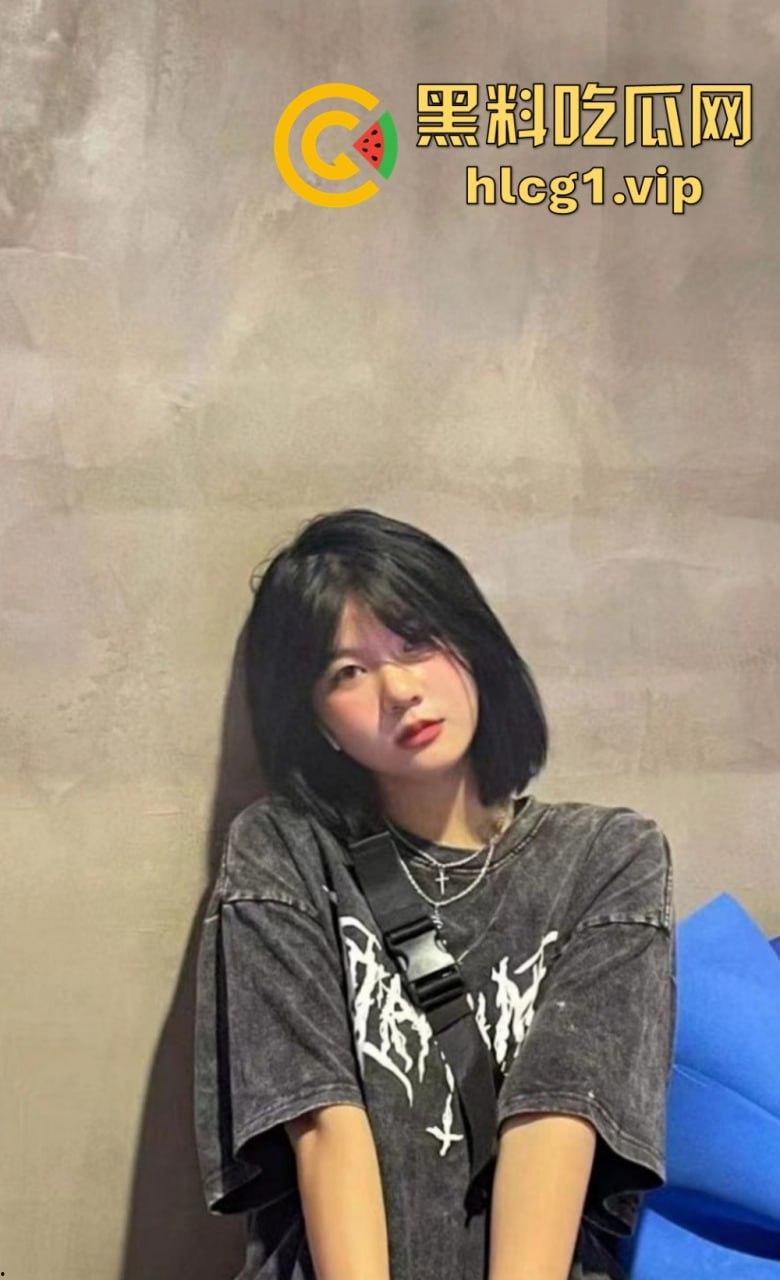 生日刚过就出轨！上海贸易大学李悦欣肉偿摄影师，白嫖这一套属实拿捏了！-11