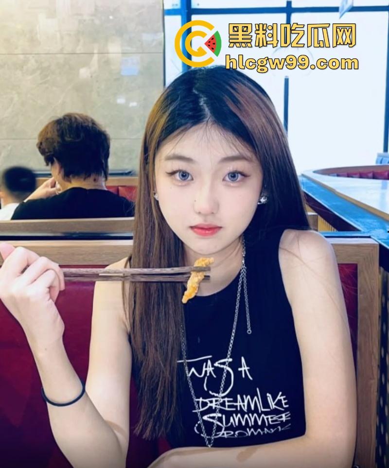 穿着校服的福建女高中生【王轶】与男友偷吃禁果视频泄密，嫩得逼人，肏得爽歪歪，果然女孩就是比女人更嫩！-9