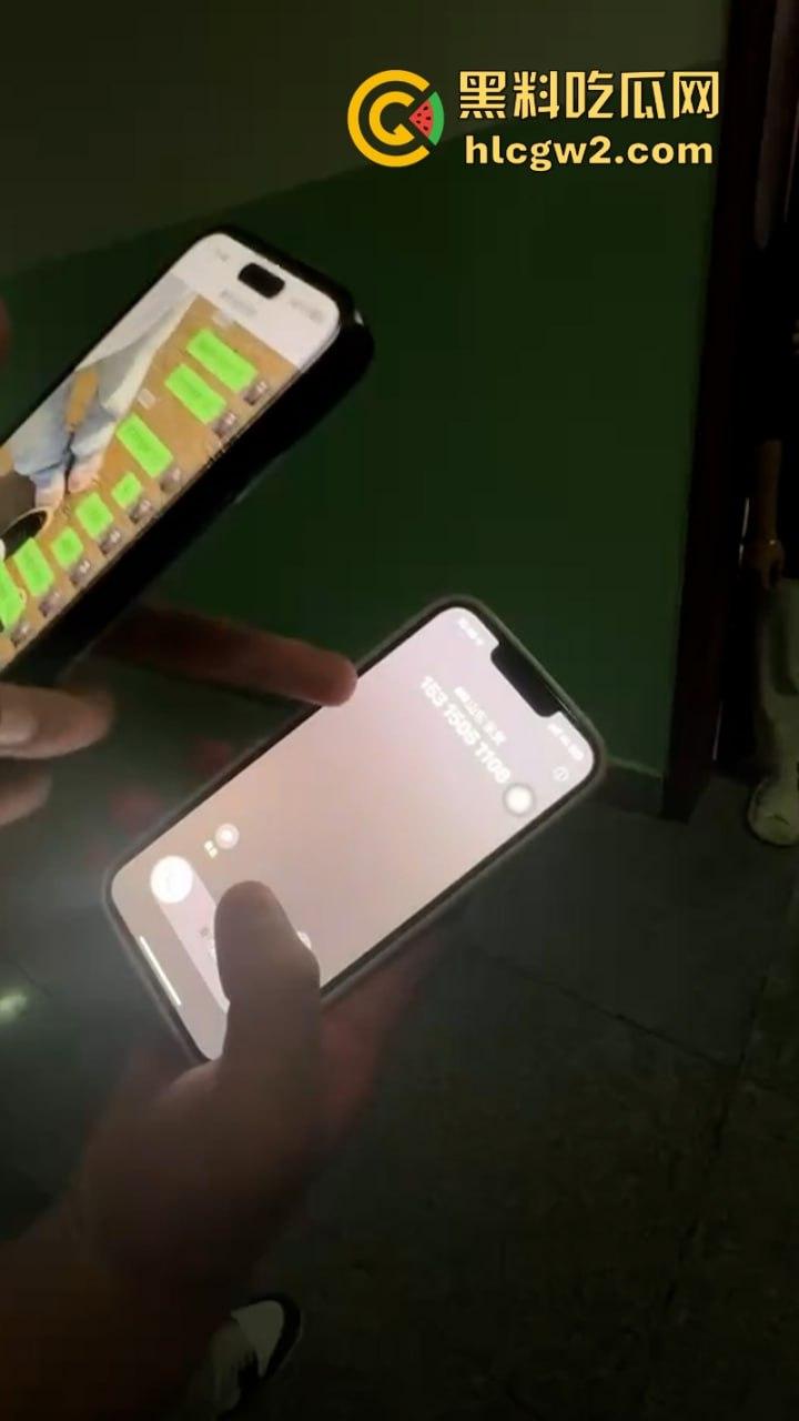 山东济宁学院【张梦琪】一女vs多男被男友发现 当众曝光多段聊骚记录 公交车也不过如此-18