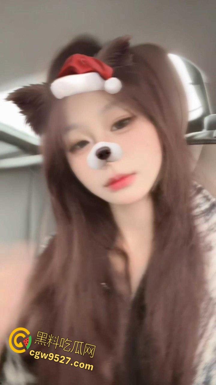 浙江台州椒江渣男【任家轩】，骗财骗色出轨，这女友也是娇小诱人，这不好好珍惜，还暴打女友！-3