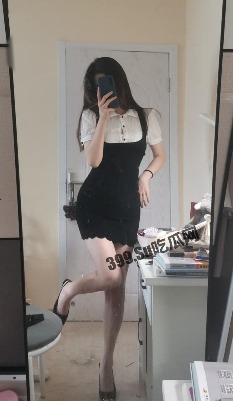 抖音 6 万粉网红女神大尺度性爱视频流出 外表超级无敌清纯 白皙粉嫩的皮肤绝顶蜜臀-1