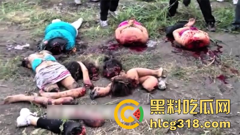南美毒枭真实肢解女人现场,不枪毙直接割喉砍头,活生生直接割头卸四肢,全程绝望惨叫,胆小者勿入!-8